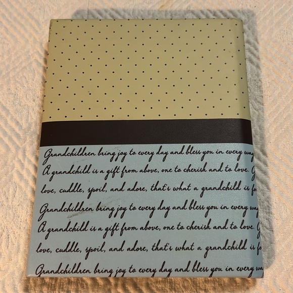 Mini Photo Album My Grandchildren Holds 24 4x6 Photos 12 Pages New View 2011 - Picture 3 of 7